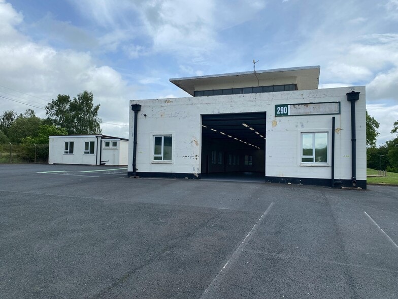 Oak Dr, Hartlebury to rent - Building Photo - Image 1 of 8