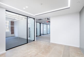 1 Rockefeller Plaza, New York, NY to rent Building Photo- Image 2 of 13