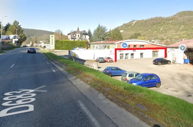 Location Local d'activités 250 m²