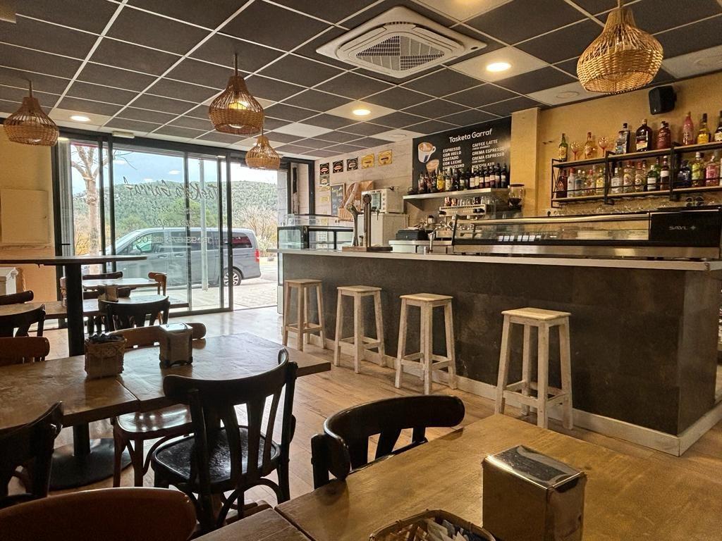 Olivella, BAR 08818 - - - Interior Photo - Image 2 of 19