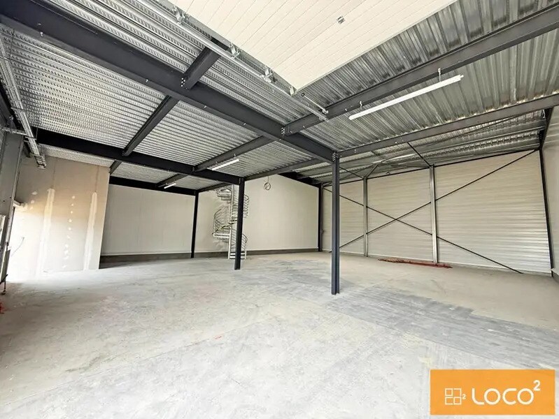 Light Industrial in Bruguières to rent Interior Photo- Image 1 of 7