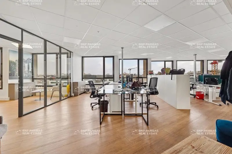 69 Avenue Pierre Grenier, Boulogne-Billancourt to rent - Interior Photo - Image 3 of 14