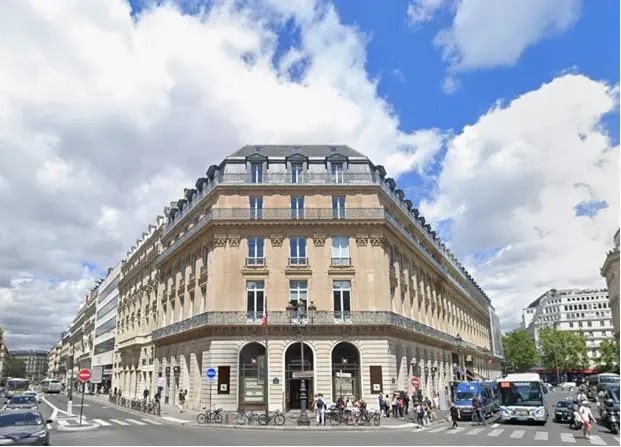 Location Bureaux 532 m² - Photo 1