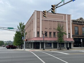 102 Lincolnway E, Mishawaka, IN for rent Building Photo- Image 1 of 16