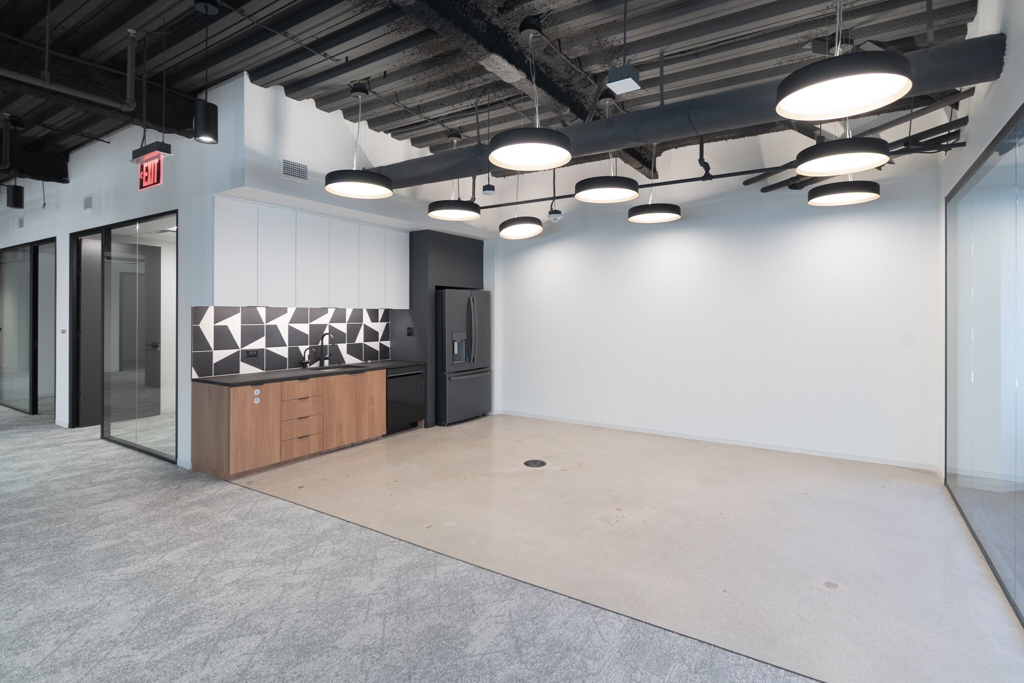 4401 N Fairfax Dr, Arlington, VA to rent Interior Photo- Image 1 of 9