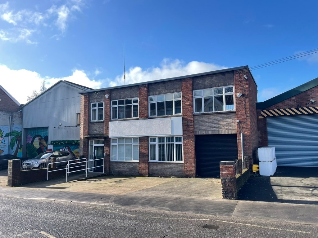 93 Oak St, Norwich to rent Primary Photo- Image 1 of 2