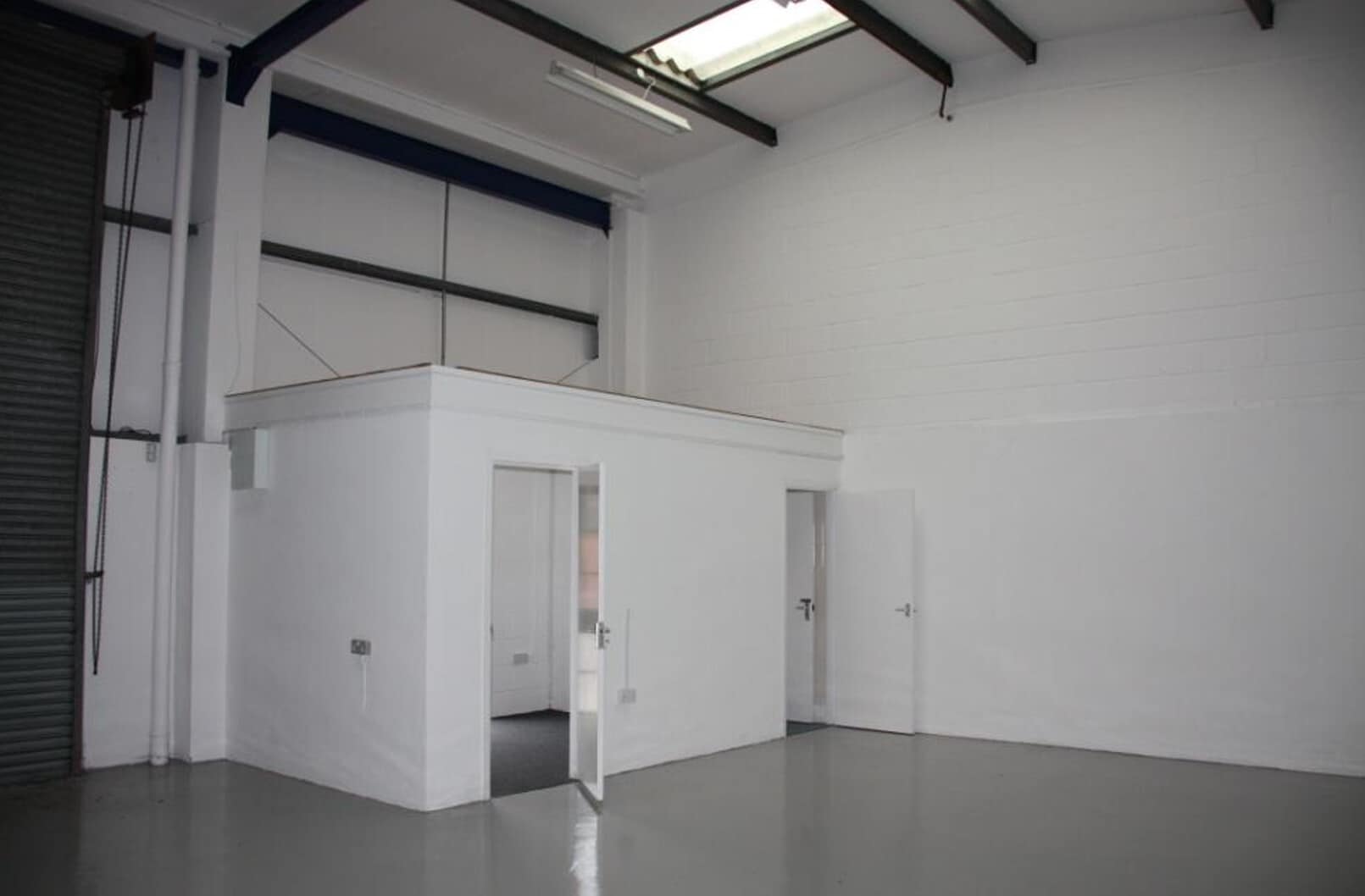 Black Moor Rd, Verwood to rent Interior Photo- Image 1 of 3