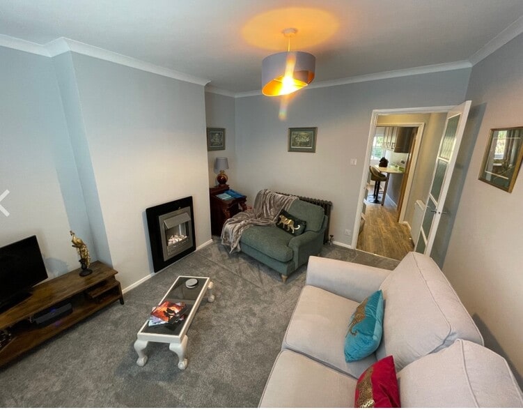 5 Malling St, Lewes for sale - Interior Photo - Image 2 of 5