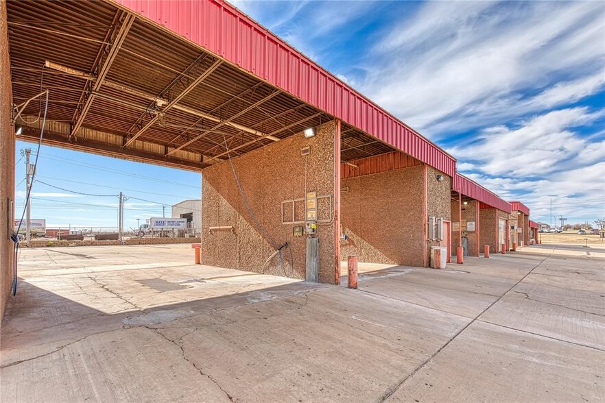 120 Sooner rd, Elk City, OK for sale - Building Photo - Image 1 of 7