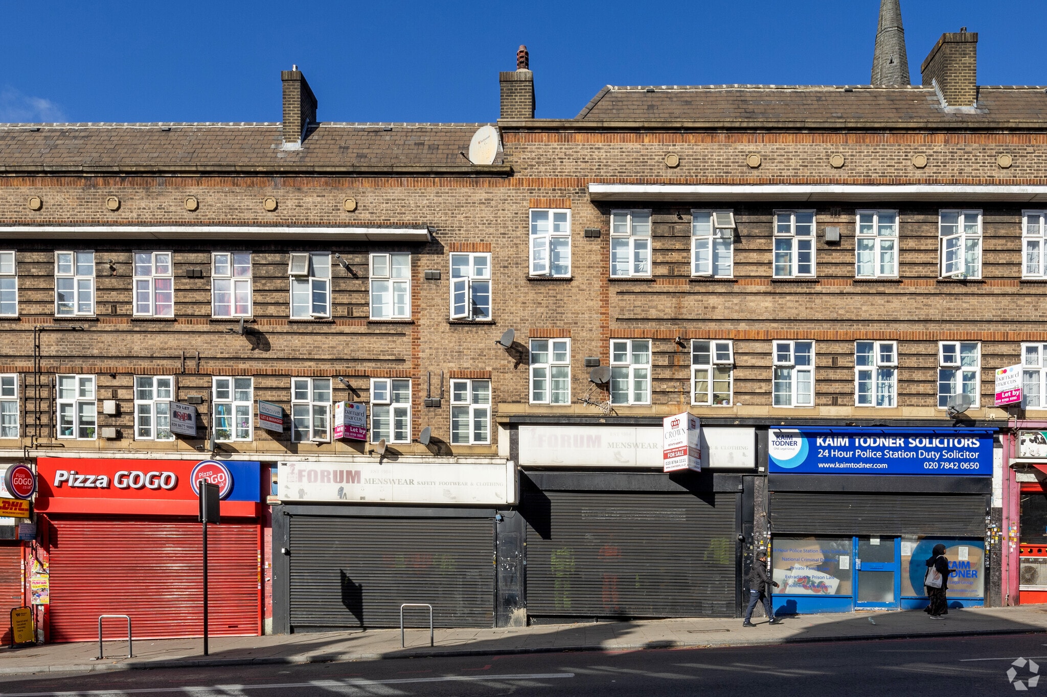 Streatham High Rd, London to rent Primary Photo- Image 1 of 3
