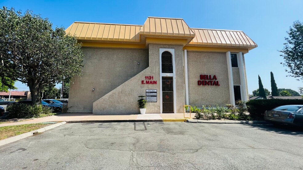 1131 E Main St, Tustin, CA for rent - Building Photo - Image 1 of 23