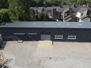 Scott Lidgett Rd, Stoke On Trent to rent Building Photo- Image 1 of 5