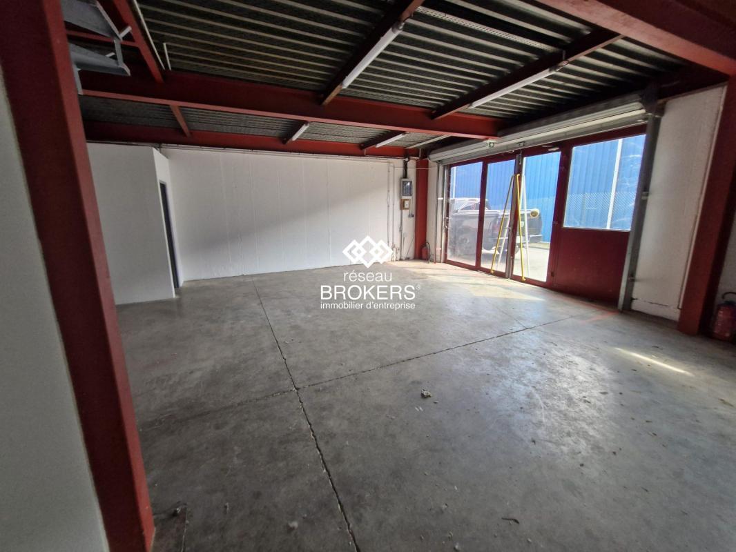 Industrial in Champigny Sur Marne to rent Interior Photo- Image 1 of 7