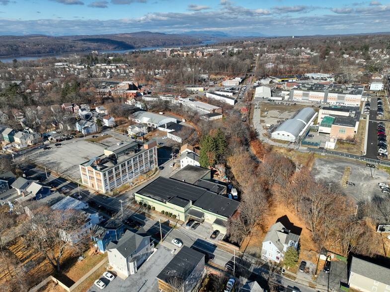 35 High St, Poughkeepsie, NY for sale - Building Photo - Image 2 of 9