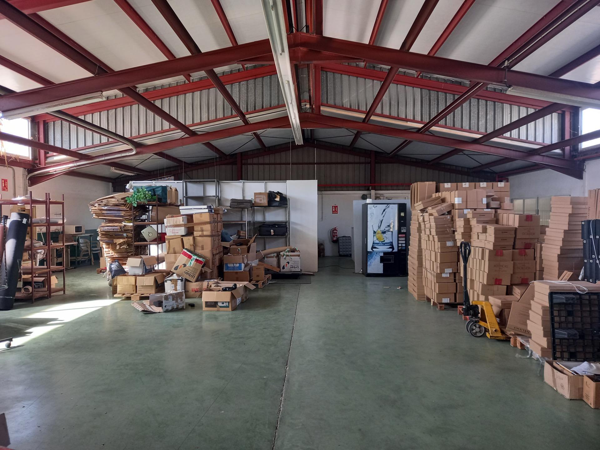 Industrial in Aspe to rent Interior Photo- Image 1 of 20