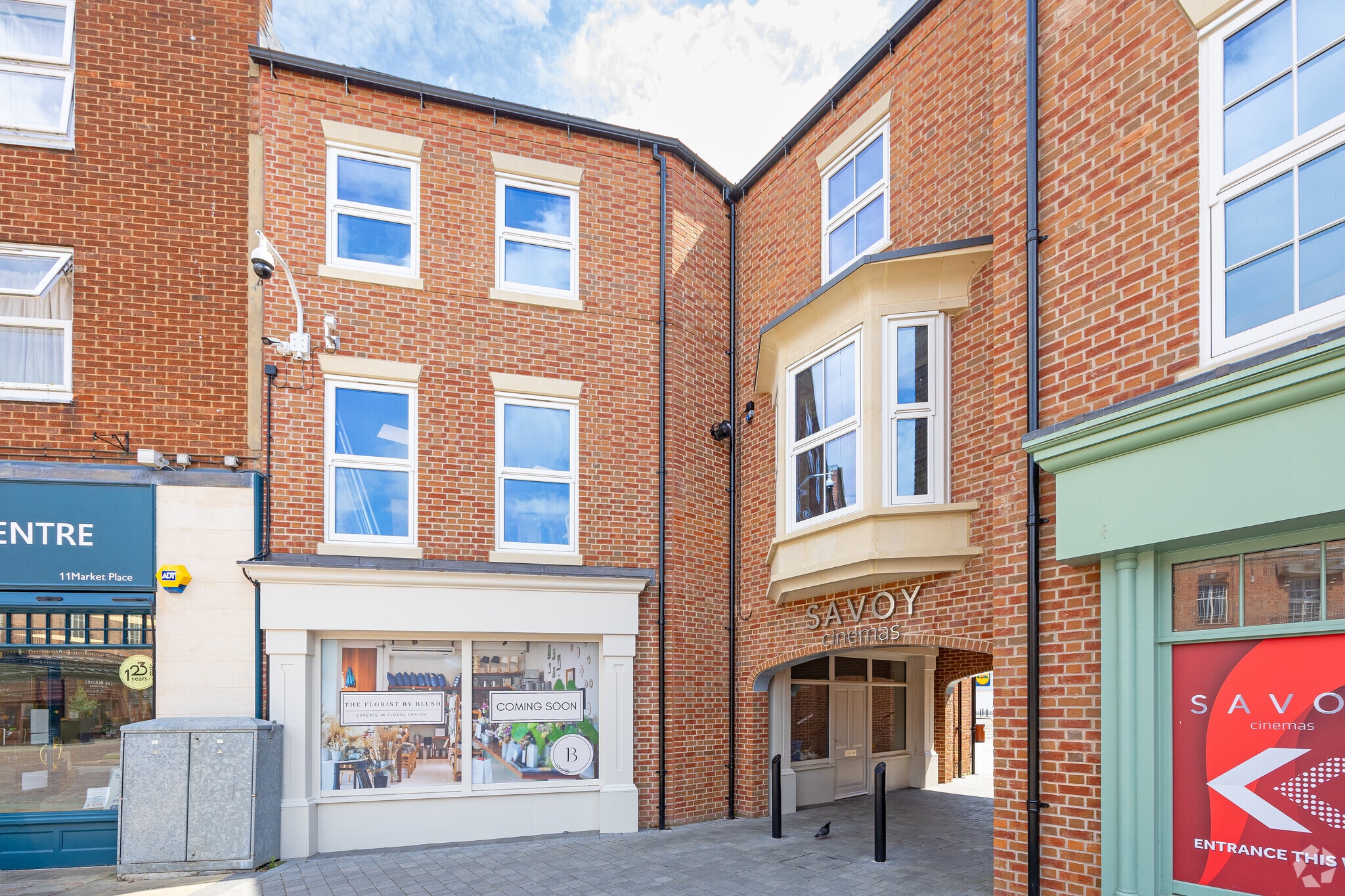 Market Pl, Gainsborough to rent Primary Photo- Image 1 of 4