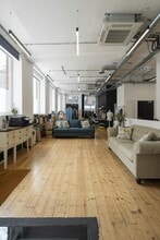 1 Crawford Passage, London to rent Interior Photo- Image 2 of 11