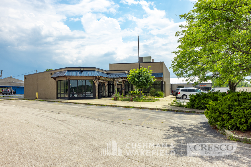 8269 E Washington St, Bainbridge, OH for rent - Building Photo - Image 1 of 9