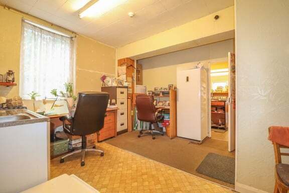 35 Norwich St, Dereham for sale - Interior Photo - Image 1 of 4
