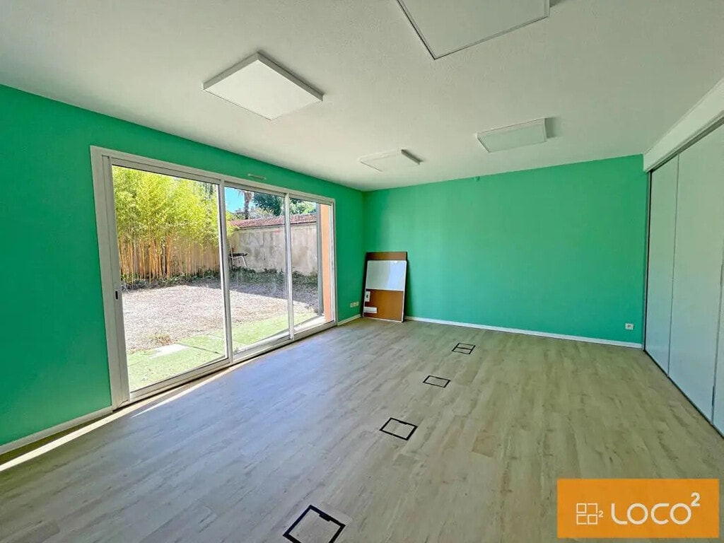 Location Bureaux 208 m² - Photo 1
