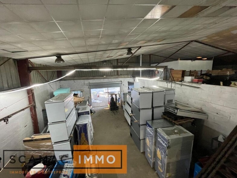 Industrial in Breuillet for sale - Interior Photo - Image 2 of 10