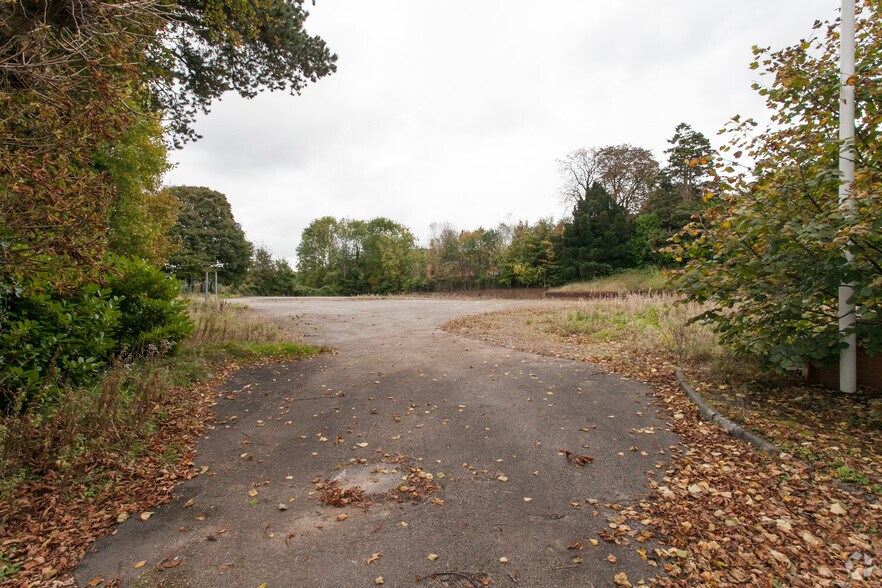 Mountain Rd, Caerphilly, CF83 1HG UK