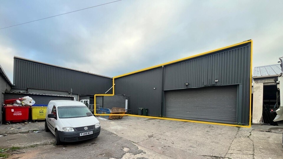 Gorsey Ln, Birmingham to rent Building Photo- Image 1 of 3