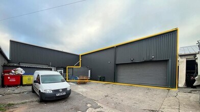 Gorsey Ln, Birmingham to rent Building Photo- Image 1 of 3