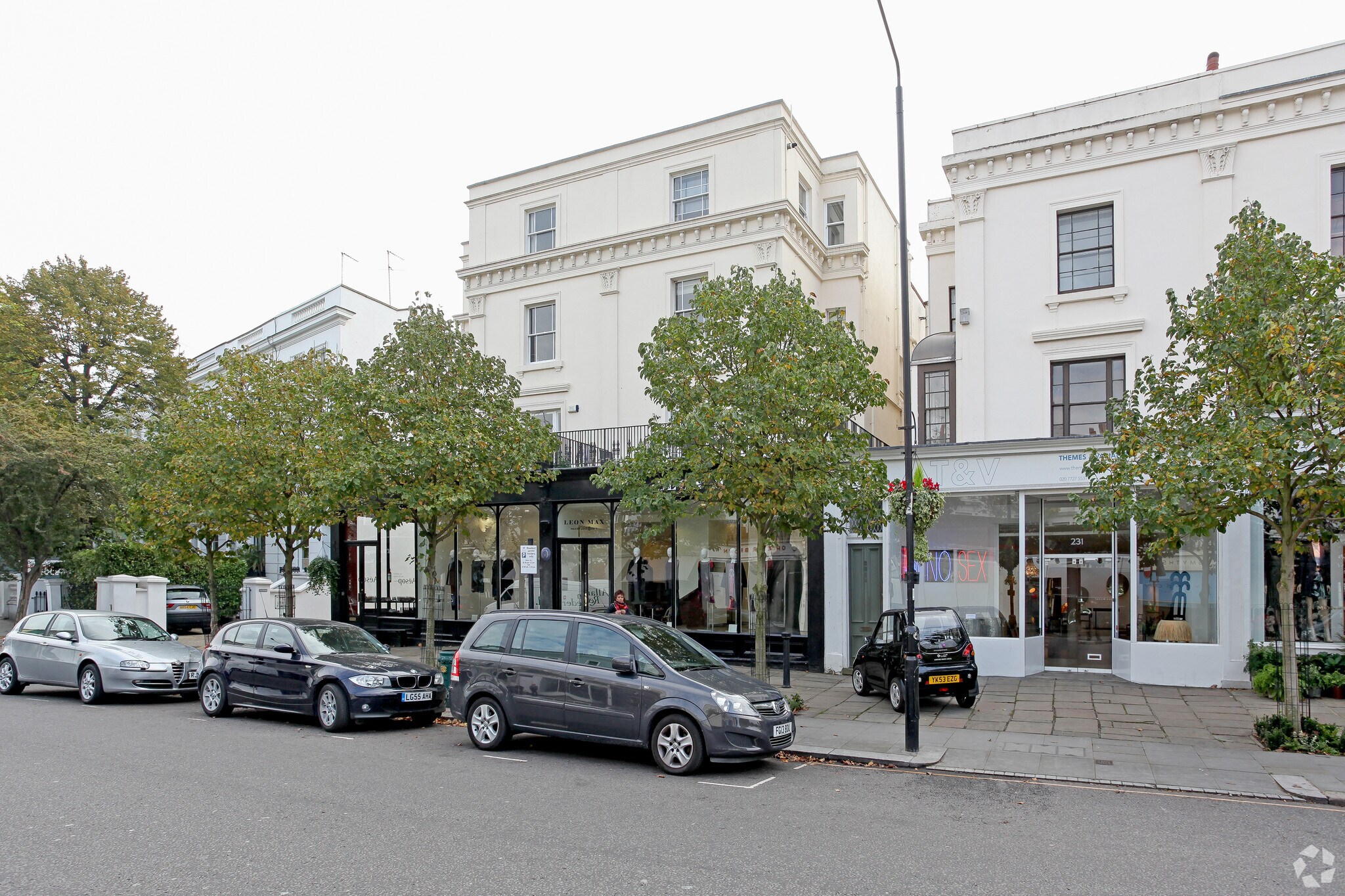 229 Westbourne Grv, London for sale Primary Photo- Image 1 of 1