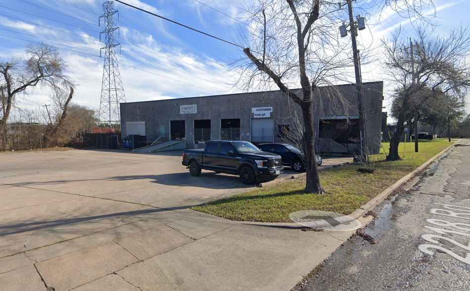 9300 Lawndale St, Houston, TX for sale - Building Photo - Image 1 of 1