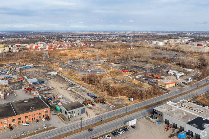 Boul Henri-Bourassa E, Montréal-Est, QC for sale - Aerial - Image 2 of 3