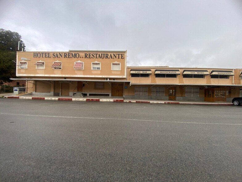 Retail in Blanca for sale - Building Photo - Image 2 of 7