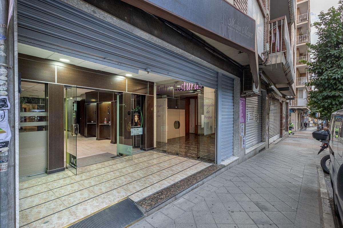 Retail in Granada, Granada for sale Building Photo- Image 1 of 29