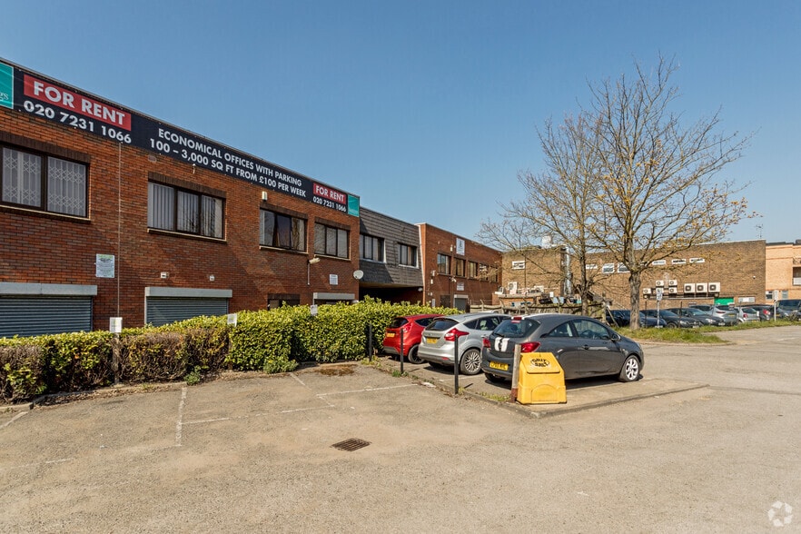 480-500 Larkshall Rd, London for sale - Building Photo - Image 3 of 15