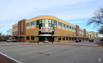 4075 N Oakland Ave, Shorewood, WI for sale Primary Photo- Image 1 of 1