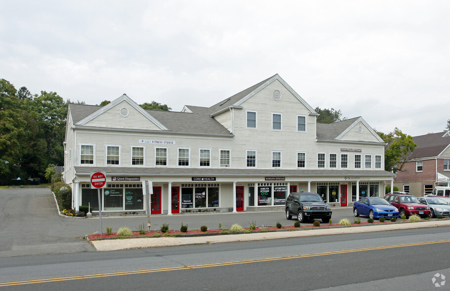 551-555 Post Rd, Darien, CT for rent - Primary Photo - Image 1 of 6