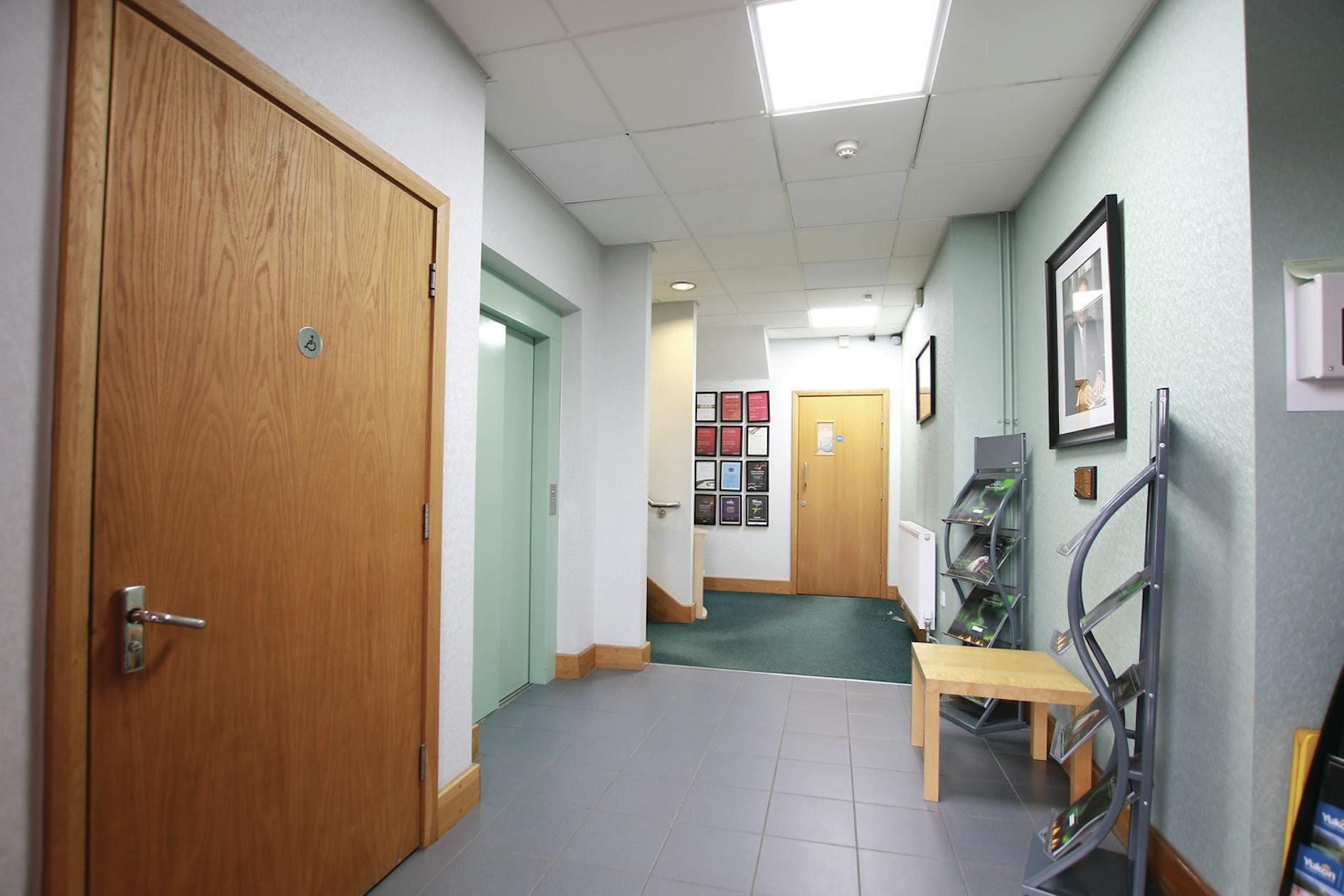 48 Victoria Rd, Leeds to rent Interior Photo- Image 1 of 4