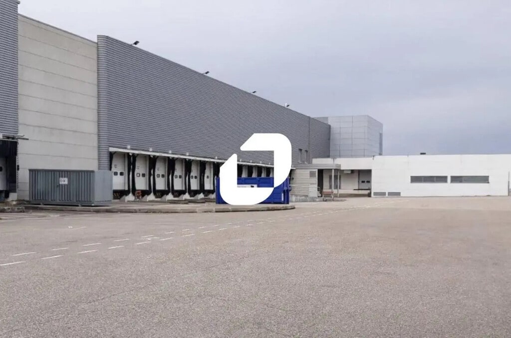 Location Entrepôt 11 300 m² à 22 500 m² - Photo 1