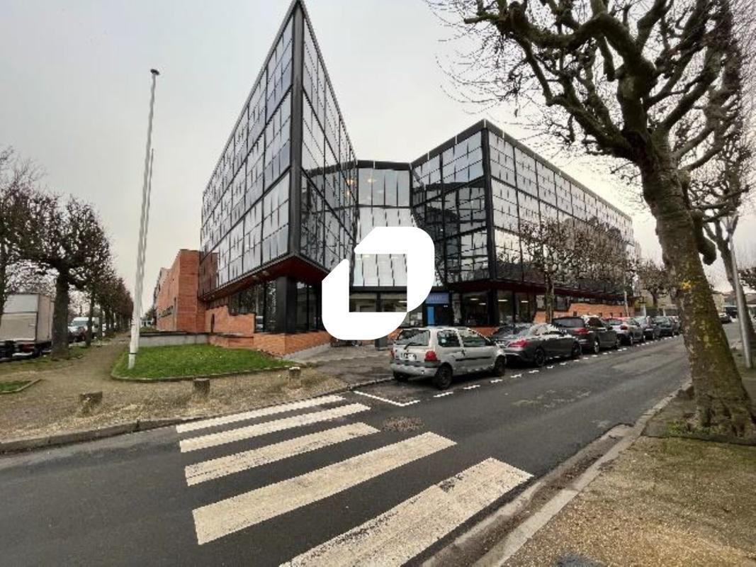 7 Rue Roland Martin, Champigny-sur-Marne to rent Building Photo- Image 1 of 11