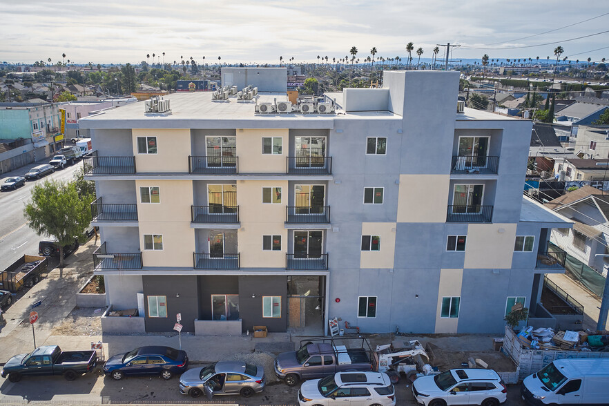 6001 S Broadway, Los Angeles, CA for sale - Building Photo - Image 2 of 9