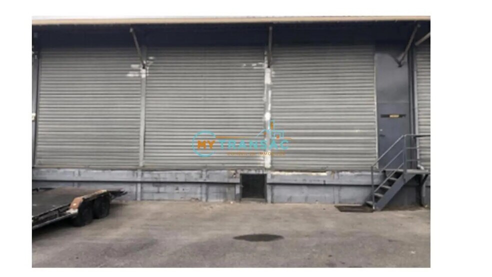 Light Industrial in Villeneuve-Saint-Georges to rent - Building Photo - Image 3 of 9