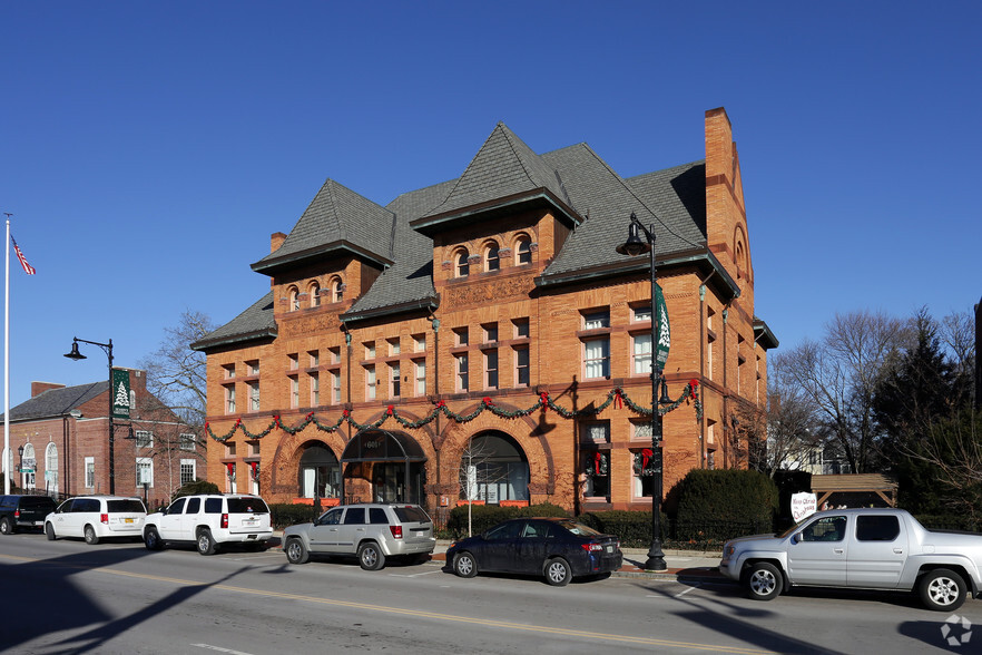 601 High St, Dedham, MA for sale - Primary Photo - Image 1 of 1