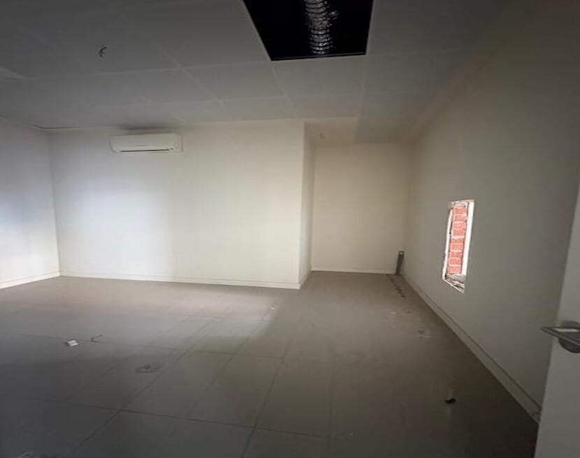 Albacete, ALB 02005 - Unit - - - Interior Photo - Image 1 of 1