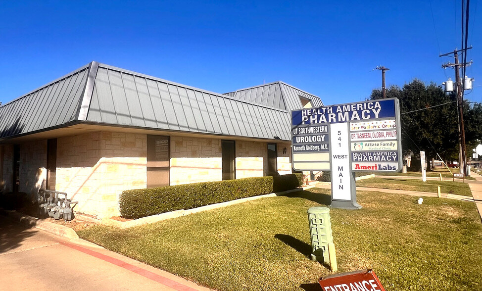 541 W Main St, Lewisville, TX for sale - Building Photo - Image 1 of 25