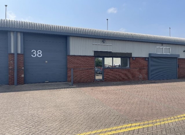 Unit 39, Phase II Innage Park, Abeles Way, Atherstone to rent Building Photo- Image 1 of 8