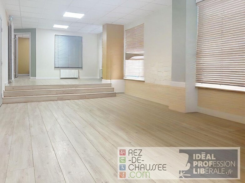 Office in Versailles for sale - Interior Photo - Image 2 of 7