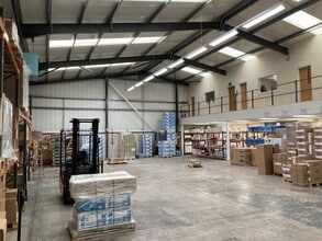 Holbrook Ave, Sheffield to rent Interior Photo- Image 1 of 6