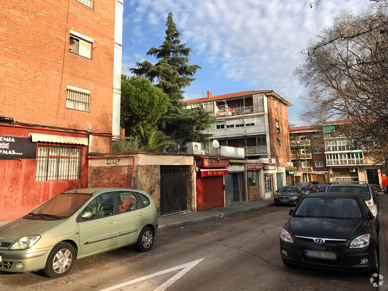 Calle de Ayamonte, 2, Madrid, Madrid for rent - Building Photo - Image 2 of 2