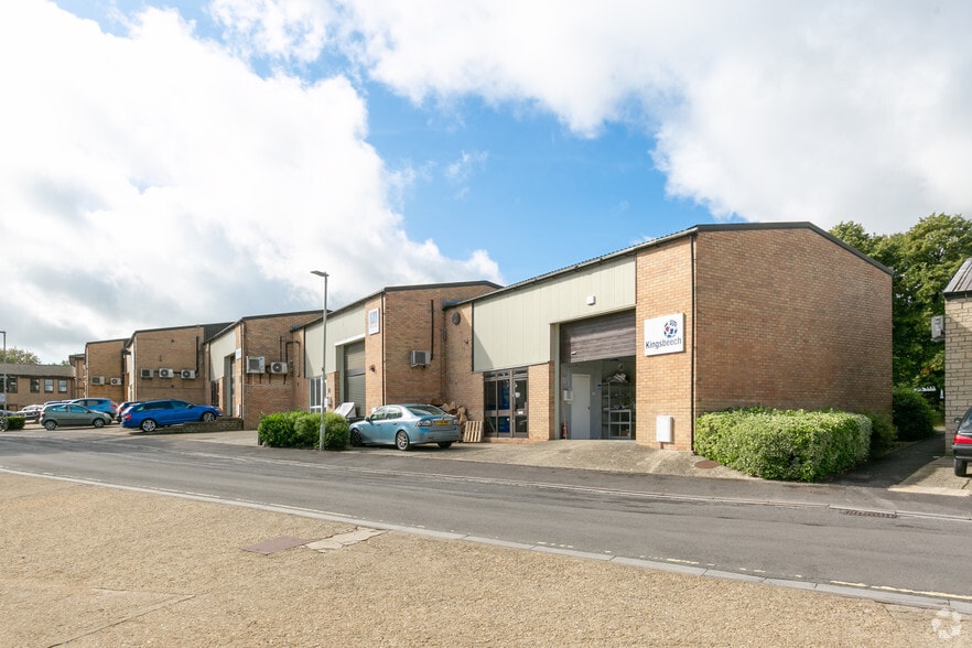 Whitworth Rd, Cirencester for sale - Primary Photo - Image 1 of 1