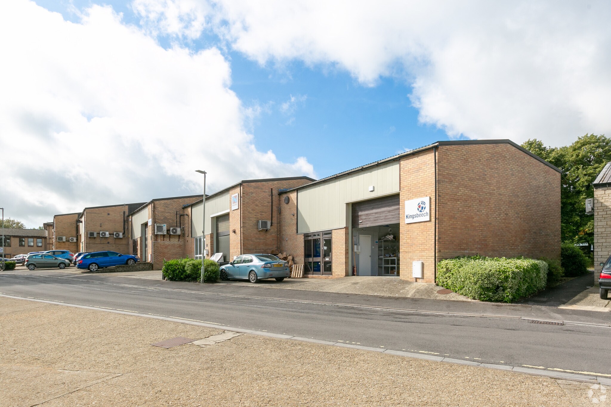 Whitworth Rd, Cirencester for sale Primary Photo- Image 1 of 1